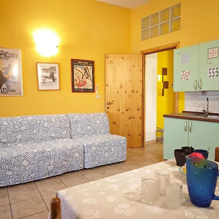Apartment Hostdomus - Grange Grangesises